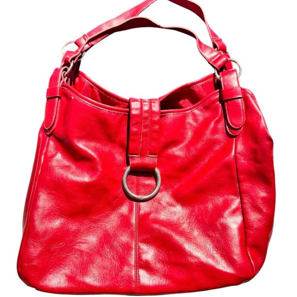 Y2K Red faux leather hobo bag with silver ring detail